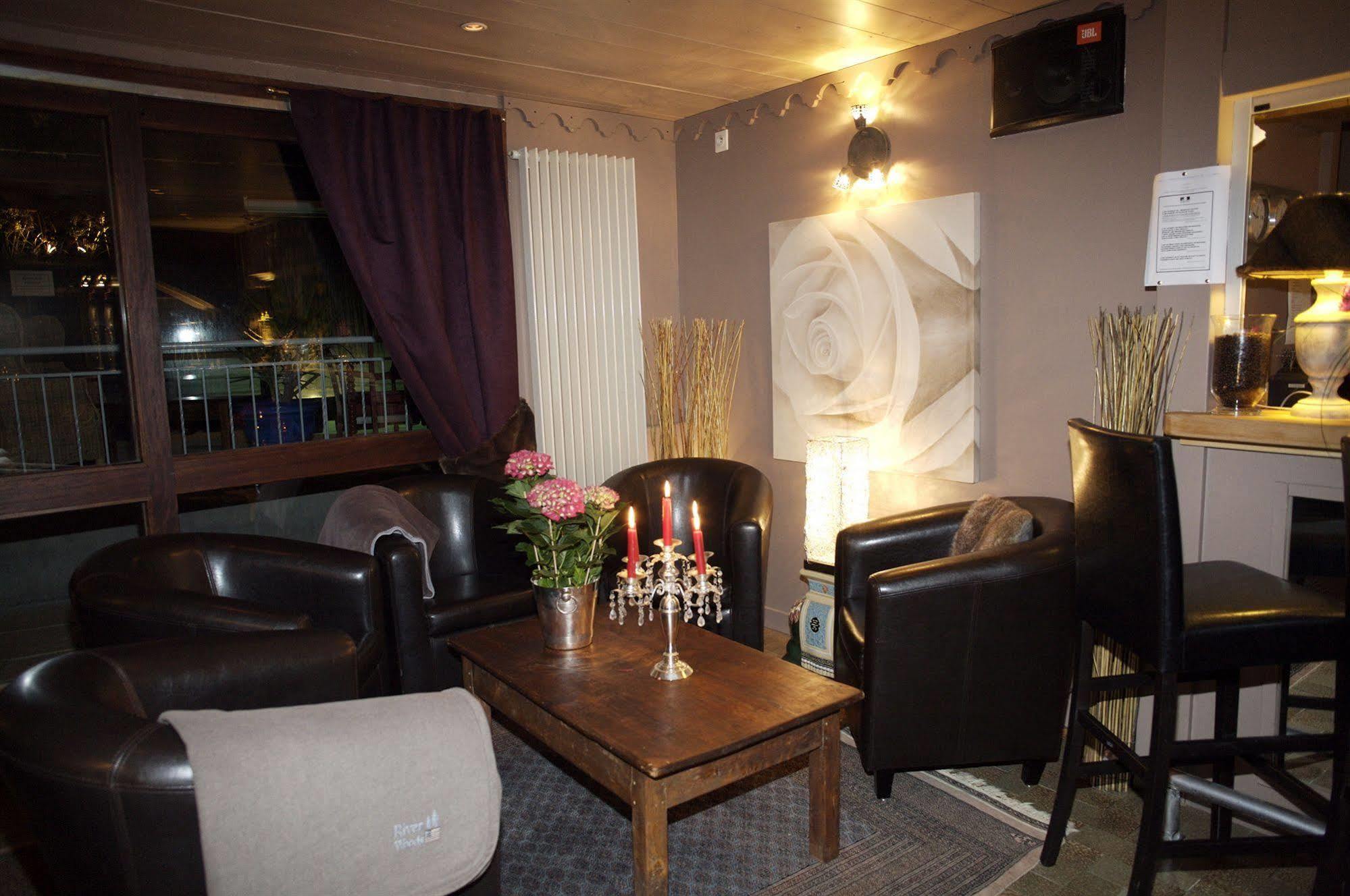 Hotel La Chaumiere Morzine Bagian luar foto